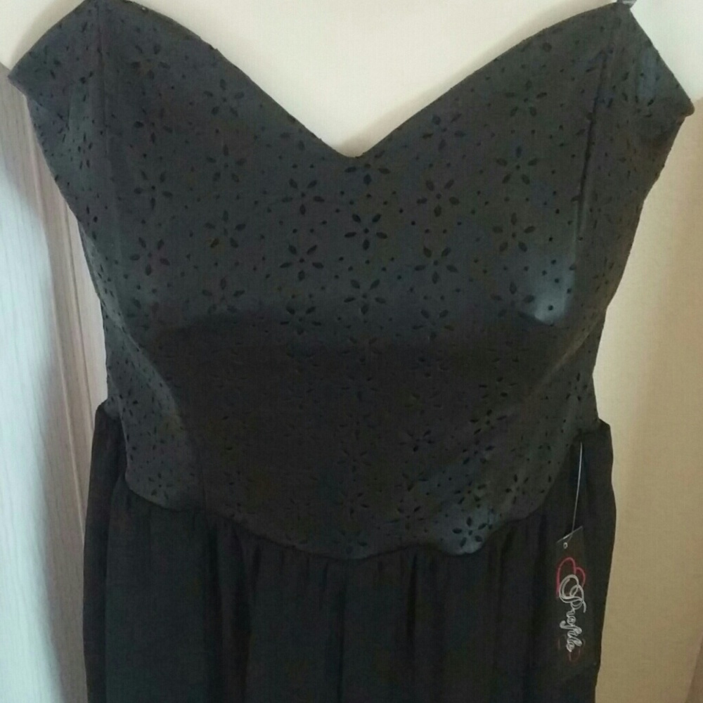 Sleevless jumpsuit
